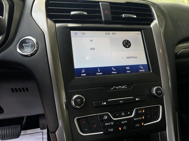 Used 2019 Ford Fusion SE AWD/4WD image 36