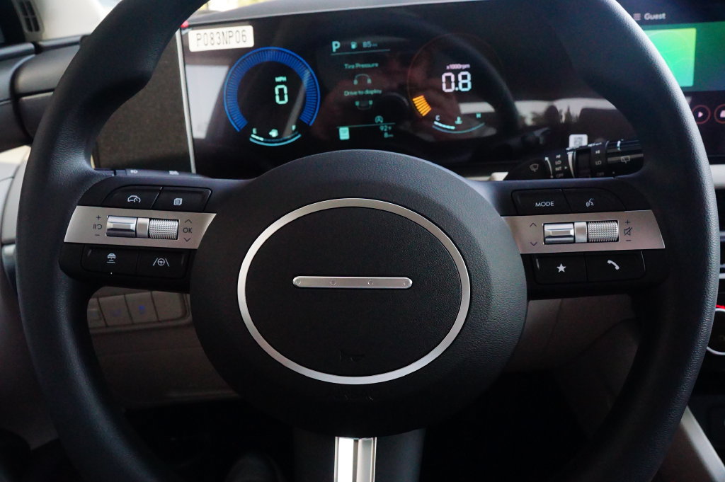 New 2026 Hyundai Tucson SEL FWD image 12