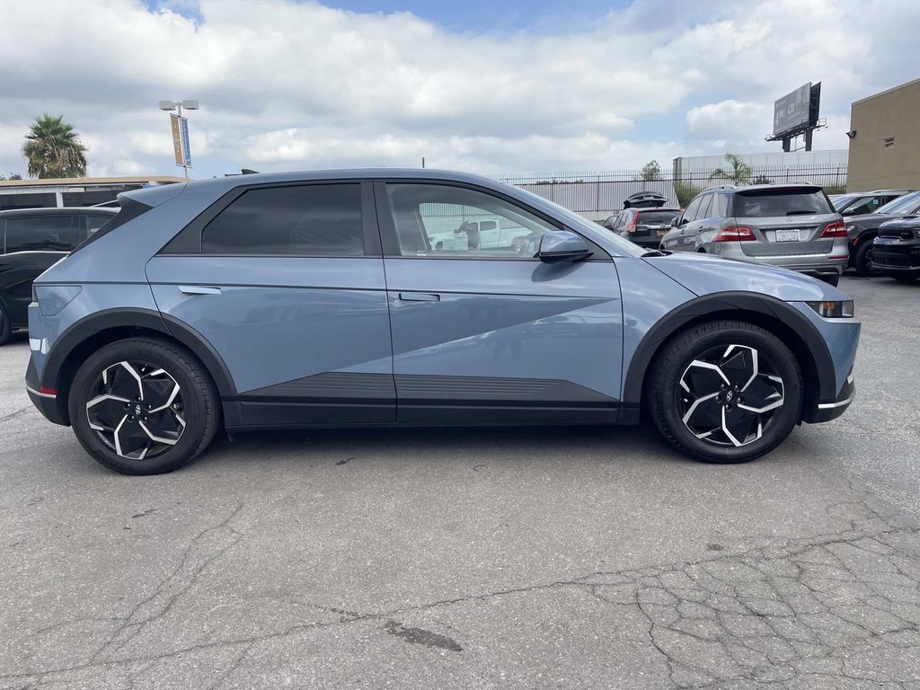 Used 2024 Hyundai Ioniq 5 SEL RWD image 2