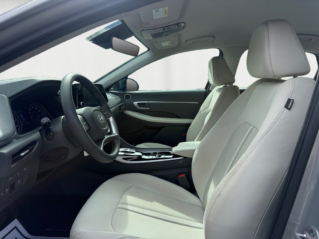 Used 2023 Hyundai Sonata SE FWD image 9