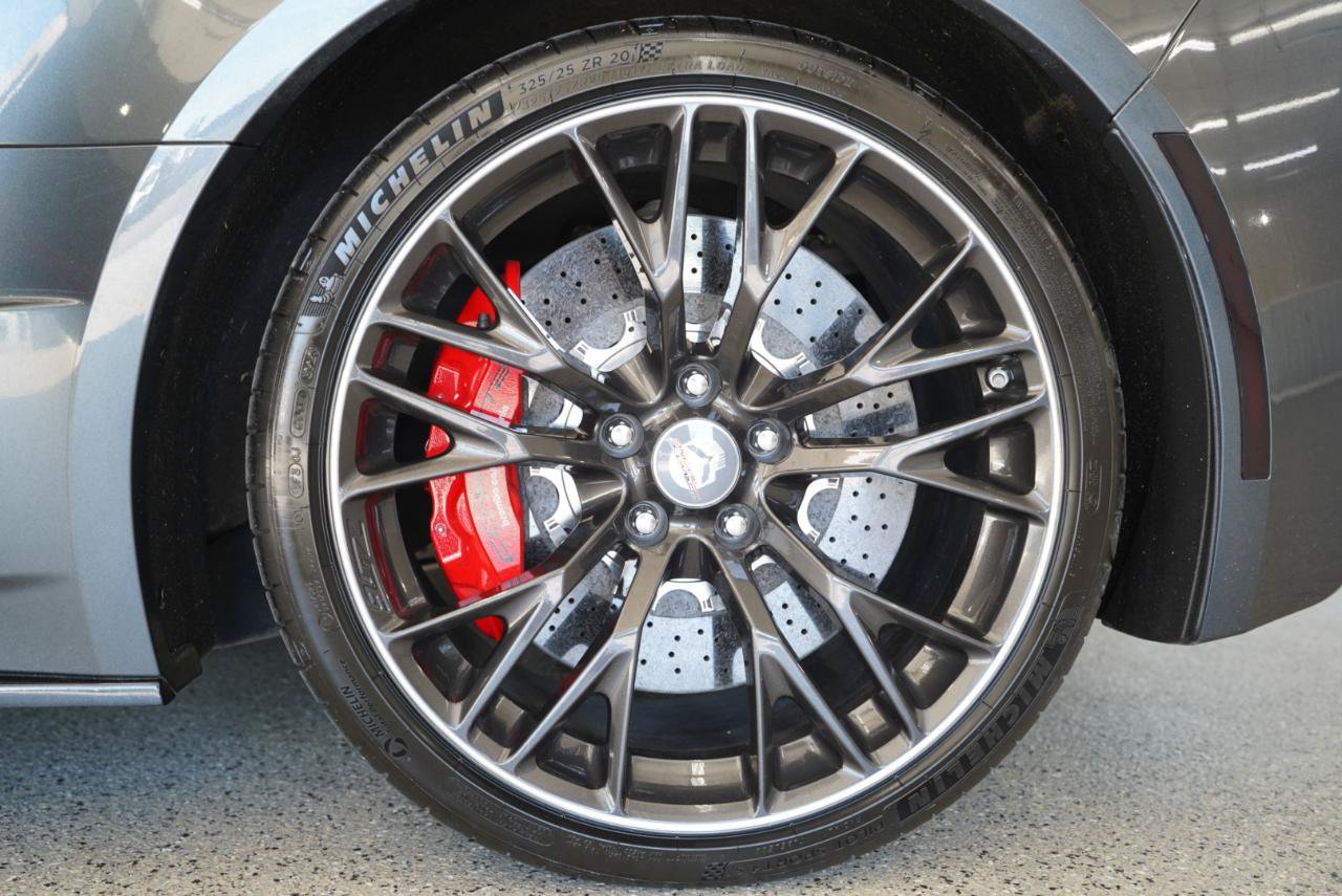 Used 2017 Chevrolet Corvette Z06 w/ Z07 Performance Package RWD image 36