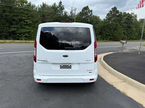 Used 2015 Ford Transit Connect XLT image 4