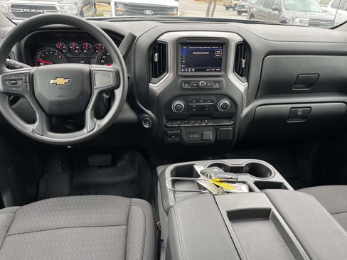 Used 2024 Chevrolet Silverado 1500 Custom image 14