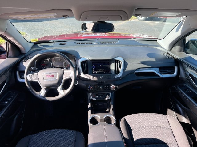 Used 2023 GMC Terrain SLE w/ Driver Convenience Package AWD/4WD image 19