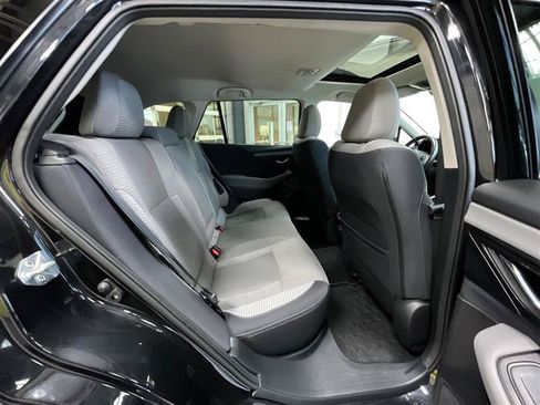 Used 2023 Subaru Outback Premium AWD/4WD image 27