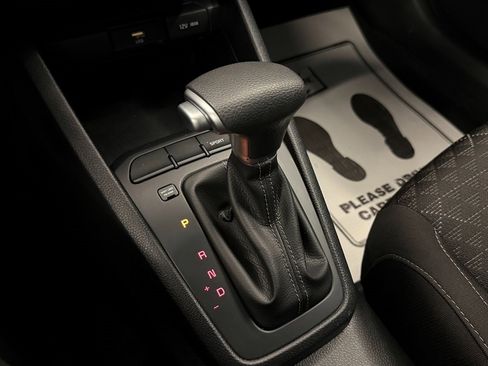Used 2022 Kia Rio S w/ Technology Package image 16
