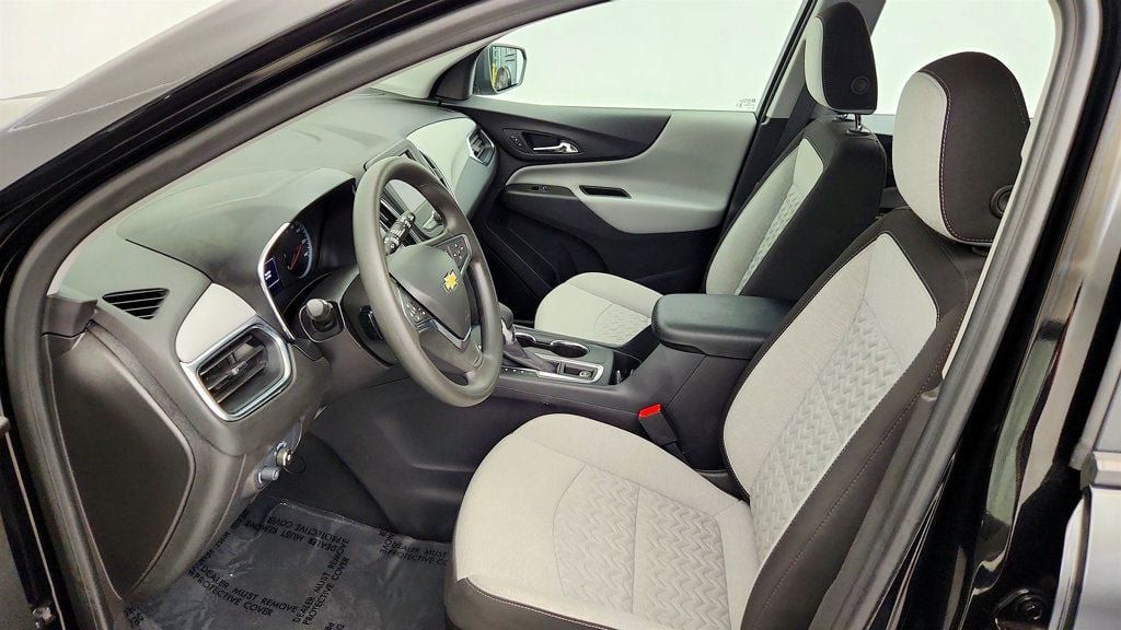 Used 2024 Chevrolet Equinox LS FWD image 18