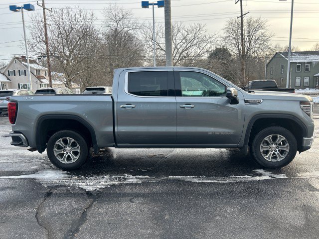 Used 2024 GMC Sierra 1500 SLT AWD/4WD image 5
