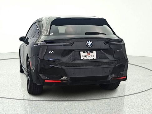 Used 2023 BMW iX xDrive50 w/ Sport Package AWD/4WD image 6
