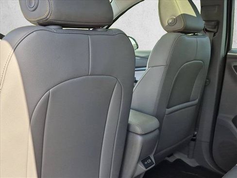 Used 2023 Chevrolet Bolt EUV Premier w/ Sun & Sound Package FWD image 28