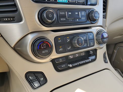 Used 2019 GMC Yukon Denali w/ Denali Ultimate Package image 23