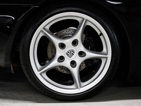 Used 2003 Porsche 911 Carrera 4S AWD/4WD image 37