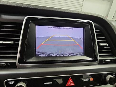 Used 2018 Hyundai Sonata Limited FWD image 21