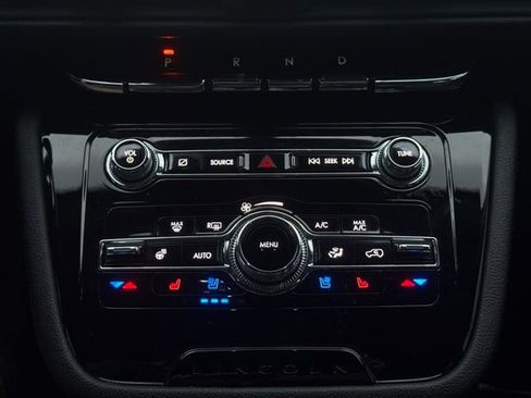 Certified 2022 Lincoln Corsair AWD w/ Premium Package image 32