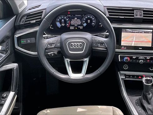 Used 2024 Audi Q3 2.0T Premium Plus w/ Premium Plus Package AWD/4WD image 6