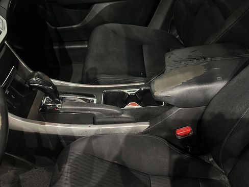 Used 2015 Honda Accord Sport image 26