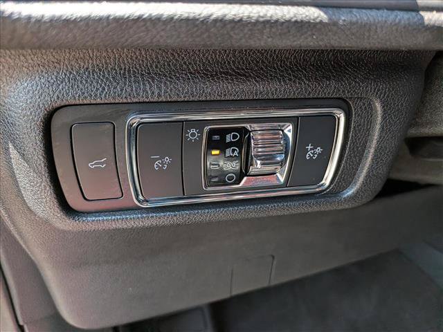 Used 2021 Lincoln Corsair AWD w/ Premium Package image 30