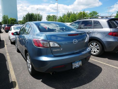 Used 2010 MAZDA MAZDA3 i Touring FWD image 2