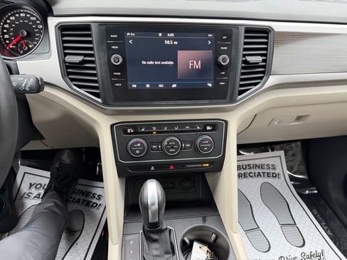 Used 2020 Volkswagen Atlas SE w/ Panoramic Sunroof Package image 19