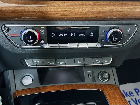 Certified 2023 Audi Q5 2.0T Premium w/ Convenience Package image 15