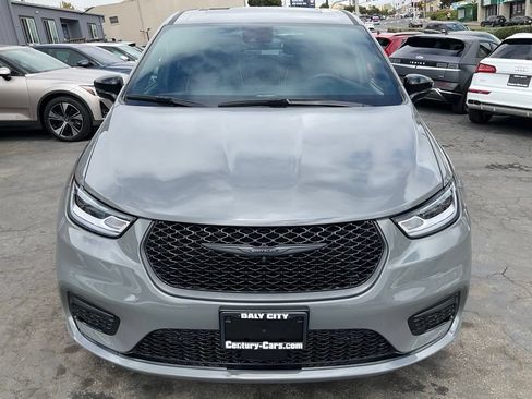 Used 2023 Chrysler Pacifica Limited w/ S Appearance Package FWD image 94
