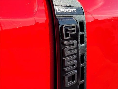 Used 2024 Ford F250 Lariat w/ Lariat Ultimate Package image 14