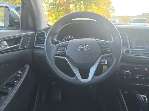Used 2017 Hyundai Tucson SE w/ SE Popular Package 02 FWD image 17