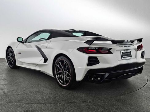 Used 2023 Chevrolet Corvette Stingray Premium Conv w/ Z51 Performance Package image 5
