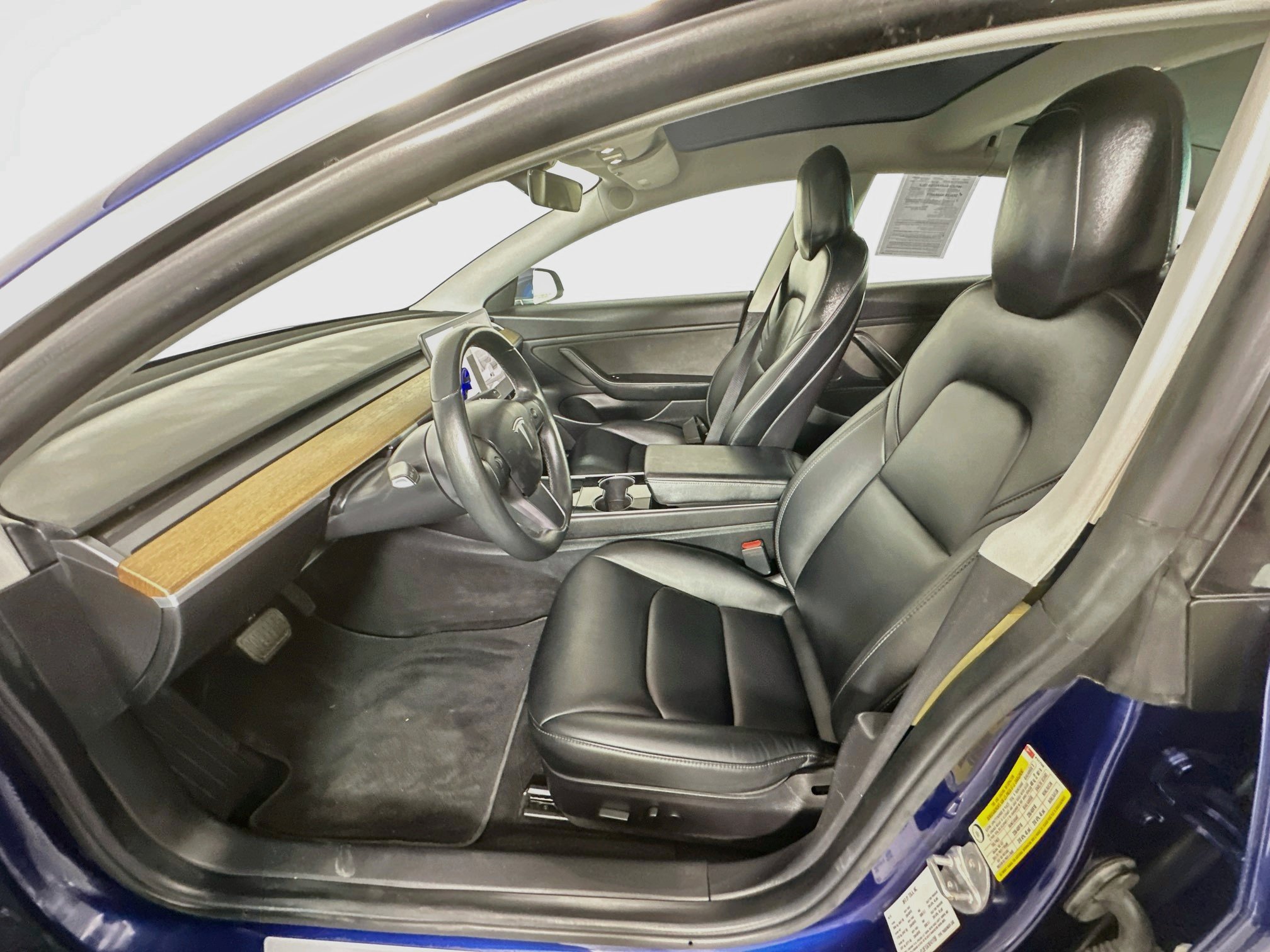 Used 2019 Tesla Model 3 Standard Range RWD image 13