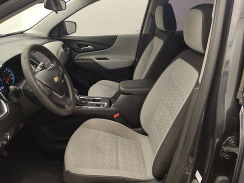 Used 2022 Chevrolet Equinox LS AWD/4WD image 17