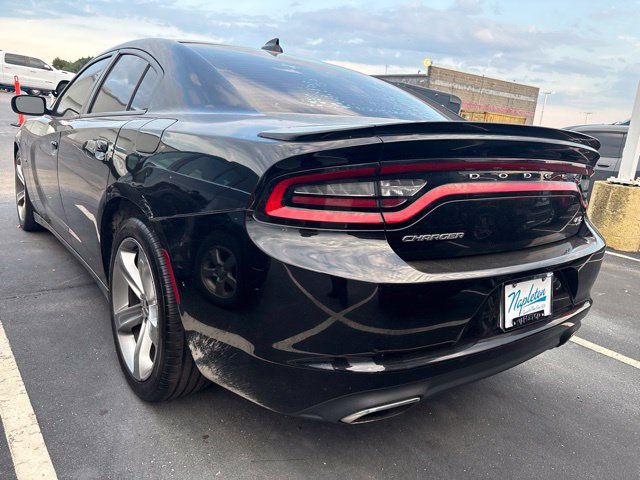 Used 2016 Dodge Charger R/T RWD image 14