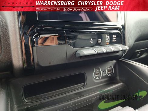 Used 2020 RAM 1500 Laramie AWD/4WD image 23