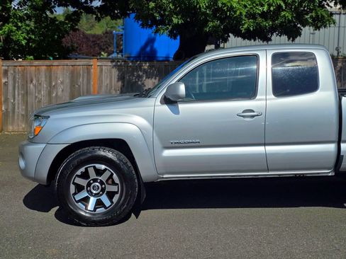 Used 2006 Toyota Tacoma 4x4 Access Cab V6 image 5