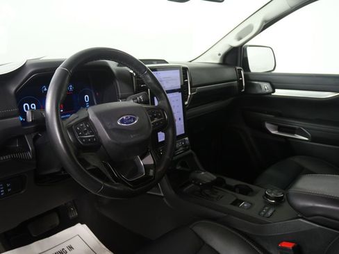 Used 2024 Ford Ranger Lariat w/ FX4 Off-Road Package image 11