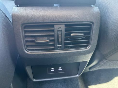 Used 2025 Nissan Rogue SV AWD/4WD image 20