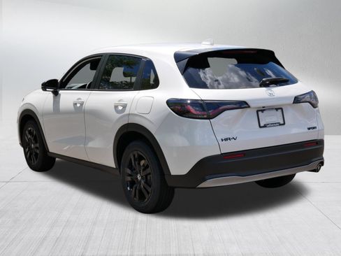 Certified 2026 Honda HR-V Sport image 5