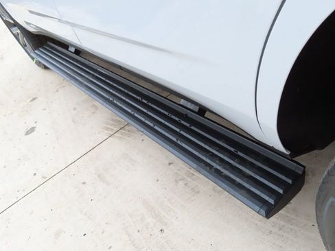 New 2026 Chevrolet Tahoe High Country image 18