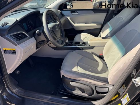 Used 2015 Hyundai Sonata SE FWD image 10