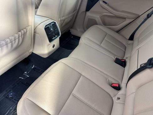 New 2026 Porsche Macan AWD/4WD image 14