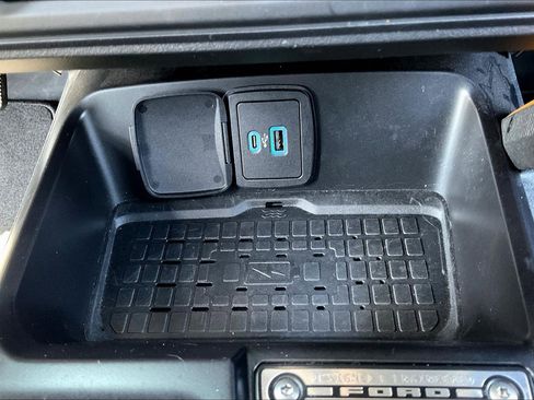Used 2024 Ford Bronco Badlands AWD/4WD image 16