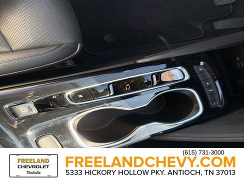 Used 2023 Buick Envision Essence image 31