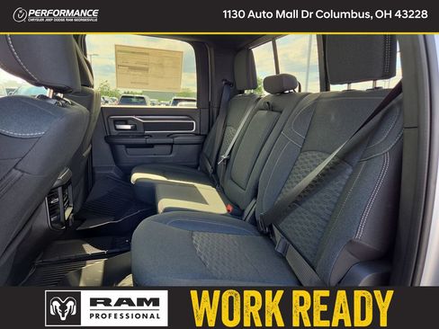 New 2026 RAM 2500 Big Horn AWD/4WD image 13