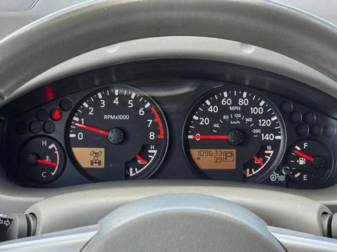 Used 2017 Nissan Frontier SV AWD/4WD image 5