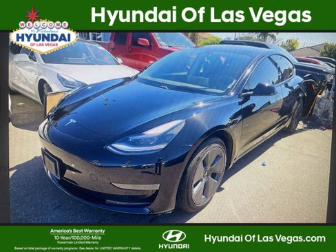 Used 2021 Tesla Model 3 Standard Range Plus image 1