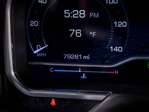 Used 2024 GMC Sierra 2500 Denali Ultimate AWD/4WD image 13
