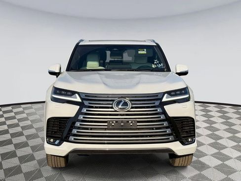 Used 2026 Lexus LX 600 4WD w/ Accessory Package (Z1) image 6
