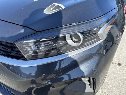 Certified 2023 Kia Forte LXS FWD image 10