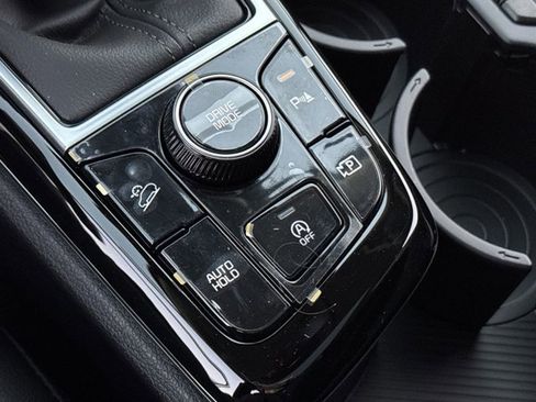 New 2025 Kia Sportage SX image 45