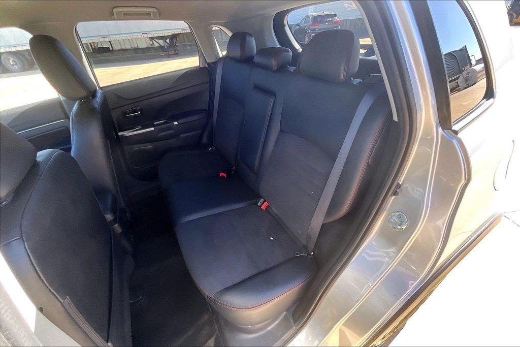 Used 2025 Mitsubishi Outlander Sport AWD image 26