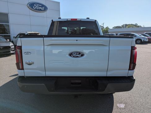 Used 2025 Ford F150 King Ranch w/ FX4 Off-Road Package image 5